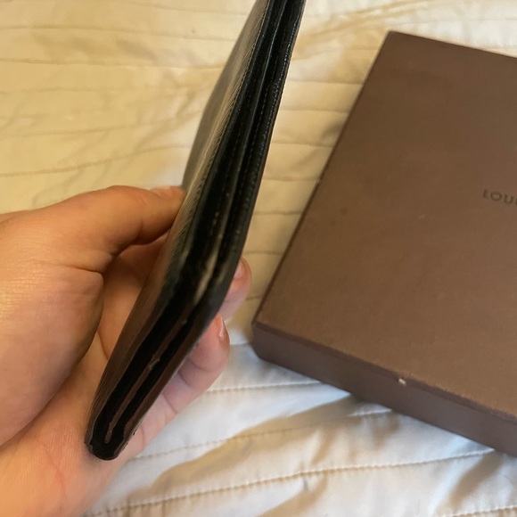 Black epi leather check book wallet or wallet made in Spain Louis Vuitton unisex - Picture 4 of 11